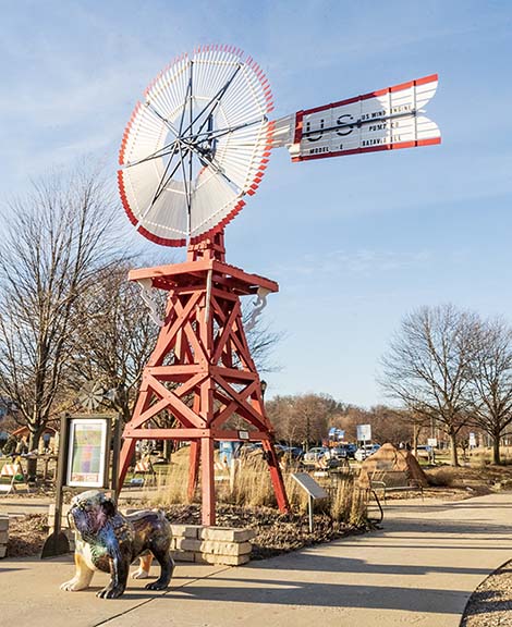 Red Windmill in Batavia