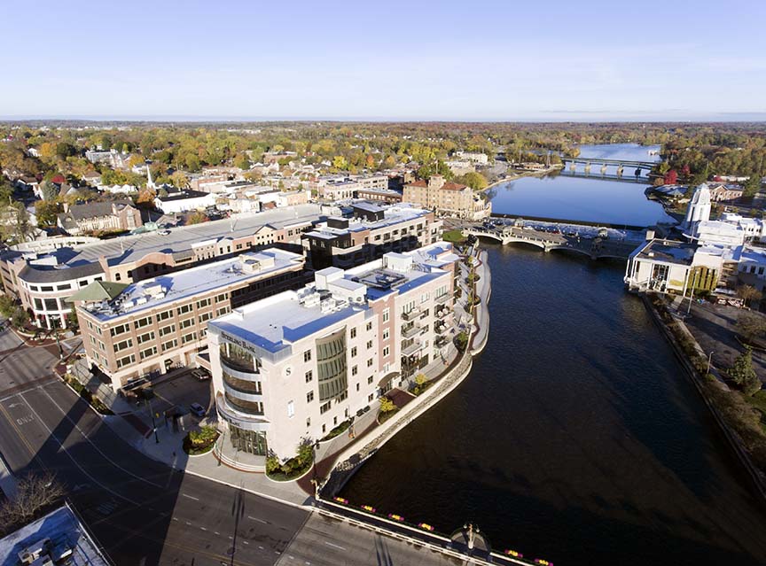 Aerial view of Fox River in St. Charles